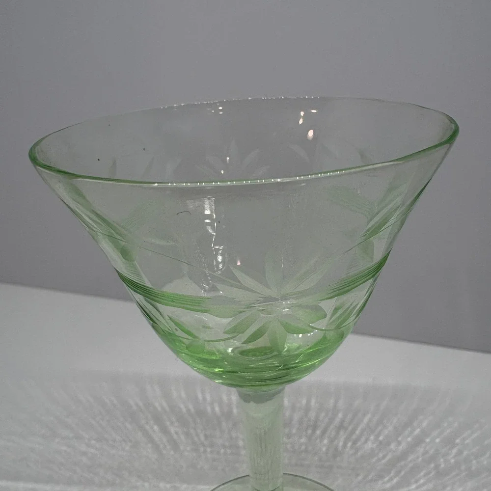 Vintage Etched Floral Uranium Glass Cocktail Martini Glass Green Glow 4.25
